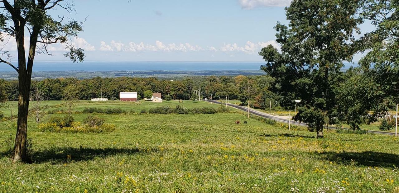 Cozy Country Farm Stay Fredonia Bagian luar foto